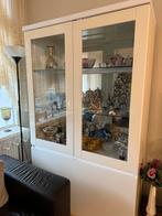 Vitrinekast met spiegel en lampje erin in goede staat, Huis en Inrichting, Kasten | Vitrinekasten, Ophalen, Gebruikt, 25 tot 50 cm
