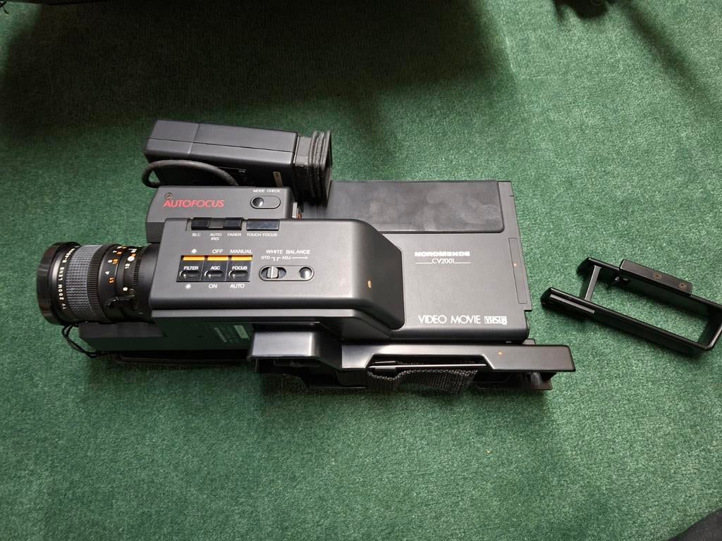 Nordmende TK2001 Videocamera met Koffer & Accessoires, Ophalen, Overige soorten, Camera