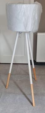 Vloerlamp (wit/hout) met witte lampenkap, Ophalen, Zo goed als nieuw, 100 tot 150 cm