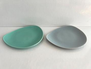 PZH Gouda- klein turquoise en grijs schaaltje jaren ‘50/‘60 beschikbaar voor biedingen