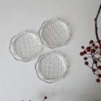 Drie geslepen onderzetters voor glazen, Ophalen of Verzenden, Zo goed als nieuw, Glas of Kopje