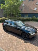 BMW 1-Serie 116I 100KW 5DR Aut8 2013 Zwart, 65 €/maand, 4 cilinders, Zwart, 1200 kg