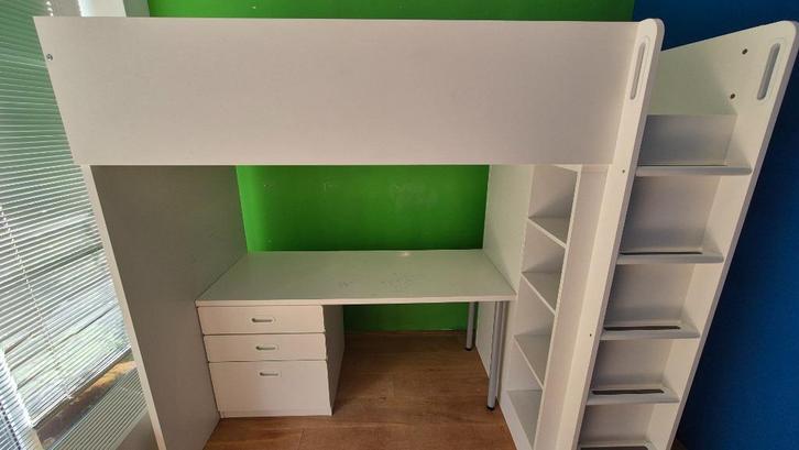 IKEA STUVA HOOGSLAPER, met bureau en opbergruimte, Kinderen en Baby's, Kinderkamer | Stapelbedden en Hoogslapers, Gebruikt, Hoogslaper