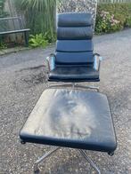 Vitra Charles Eames Soft Pad Lounge Chair + Ottoman, Huis en Inrichting, Modern design, Gebruikt, Zwart, Leer