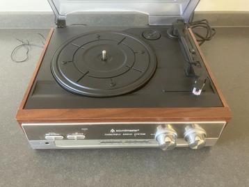Soundmaster PL-186 platenspeler / tuner beschikbaar voor biedingen