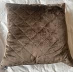 Claudi Kussen, Huis en Inrichting, Woonaccessoires | Kussens, Ophalen of Verzenden, Zo goed als nieuw, Vierkant
