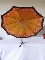 Vintage paraplu met bloemen met mooi classic handvat en incl, Ophalen of Verzenden, Gebruikt, Overige kleuren