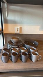 Ontbijt servies aardenwerk - Vista Alegre perfecte staat, Ophalen, Keramiek, Zo goed als nieuw, Effen