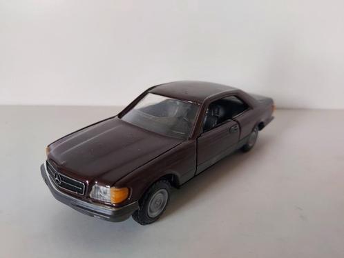 NZG 226 Mercedes-Benz 380SEC-500SEC bruin (1), Hobby en Vrije tijd, Modelauto's | 1:32, Gebruikt, Auto, Overige merken, Ophalen of Verzenden
