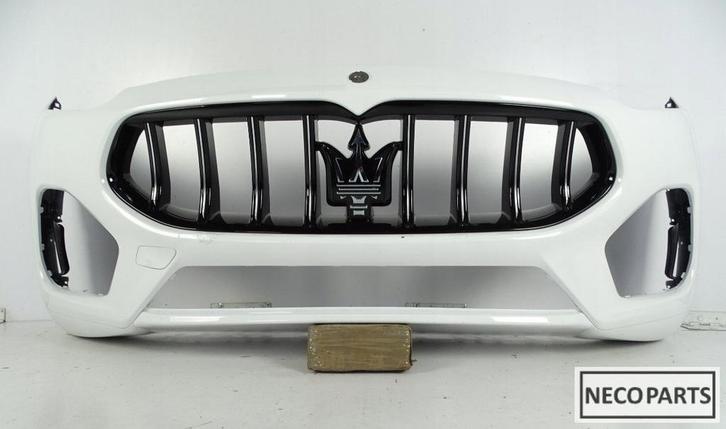 MASERATI GRECALE VOORBUMPER ORIGINEEL ALLES LEVERBAAR!!, Auto-onderdelen, Carrosserie en Plaatwerk, Spatbord, Maserati, Gebruikt