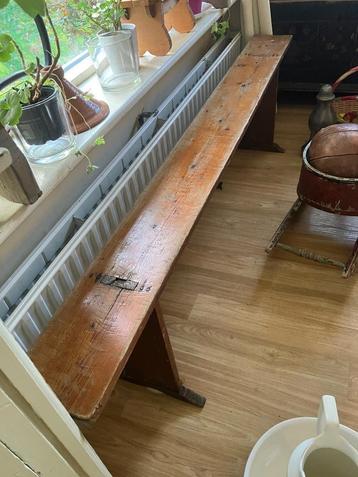Oude Lange vensterbank  bank  beschikbaar voor biedingen