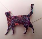 Broche speld kat poes kattenKunststof kattenbroche., Sieraden, Tassen en Uiterlijk, Broches, Nieuw, Overige materialen, 4 tot 7 cm