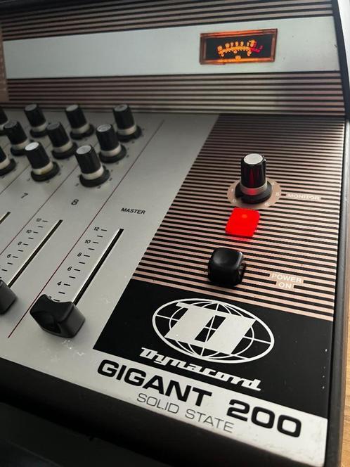 Dynacord GIGANT 200 Power Amp en Mixer incl. flightcase, Muziek en Instrumenten, Versterkers | Keyboard, Monitor en PA, Gebruikt