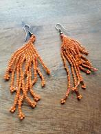 Nieuwe handgemaakte oorbellen met glaskraaltjes oranje, Hangers, Nieuw, Oranje, Ophalen of Verzenden