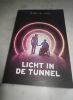 Licht in de tunnel (Marc de Hond) paperback in goede staat, Boeken, Ophalen of Verzenden, Zo goed als nieuw, Marc de Hond