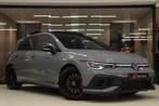 Volkswagen Golf CLUBSPORT 45 JAHRE /AKRA/PANO/PPF/CAMERA/VOL, Euro 6, 4 cilinders, 1984 cc, Alcantara