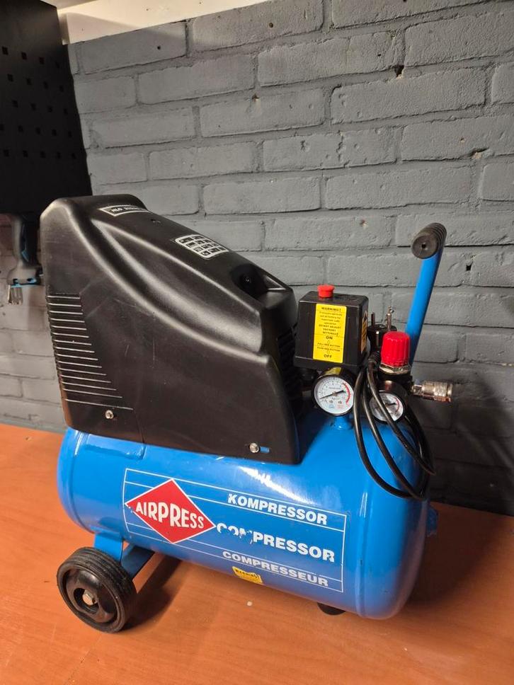 Airpress compressor., Doe-het-zelf en Verbouw, Compressors, 25 tot 100 liter, Ophalen of Verzenden