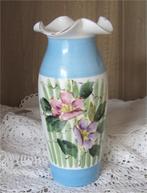 Antieke vaas - opaline glas, mooie pastelkleuren, Antiek en Kunst, Antiek | Vazen, Ophalen of Verzenden