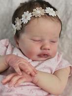 Reborn baby girl Primrose slaapt, Verzamelen, Poppen, Ophalen of Verzenden, Nieuw, Babypop, Levensecht of Reborn