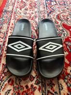 Umbro slippers maat 45 nieuw, Slippers, Zwart, Nieuw, Ophalen of Verzenden