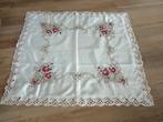 Prachtig kleed kleedje met roze bloemen afm. 105 bij 105 cm, Ophalen of Verzenden