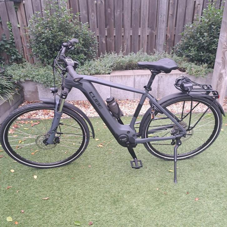 CUBE Hybrid Touring, uit 2023, maar 750 km, speedchip, Fietsen en Brommers, Elektrische fietsen, Zo goed als nieuw, Overige merken