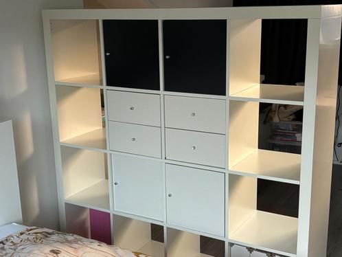 IKEA KALLAX kast 4x4 vakken (Ede ophalen), Huis en Inrichting, Kasten | Wandmeubels, Gebruikt, 100 tot 150 cm, Minder dan 150 cm