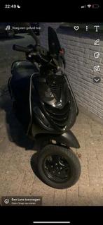 Piaggio zip 80cc 4 klepper, Fietsen en Brommers, Scooters | Piaggio, Ophalen of Verzenden, Zo goed als nieuw, Zip