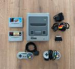 Nintendo Snes met twee spellen en twee controllers, Spelcomputers en Games, Spelcomputers | Nintendo Super NES, Ophalen of Verzenden