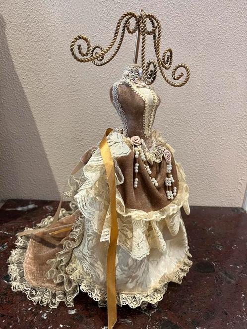Brocante sieraden display, Huis en Inrichting, Woonaccessoires | Overige, Zo goed als nieuw, Ophalen of Verzenden
