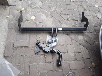 TREKHAAK ZGAN HYUNDAI  I  40 SW  2011 TOT NU  beschikbaar voor biedingen