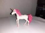 Schleich eenhoorn aardbei, Ophalen of Verzenden, Zo goed als nieuw, Paard, Beeldje of Figuurtje