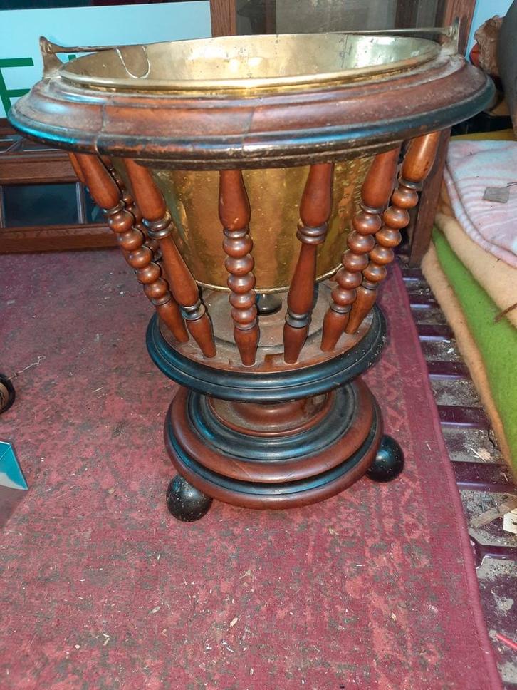 Antieke biedermeier stoof, Antiek en Kunst, Antiek | Woonaccessoires, Ophalen of Verzenden