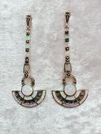 Prachtige Lange Zilveren Oorstekers met Opaal - lengte 60 mm, Sieraden, Tassen en Uiterlijk, Antieke sieraden, Verzenden, Zilver