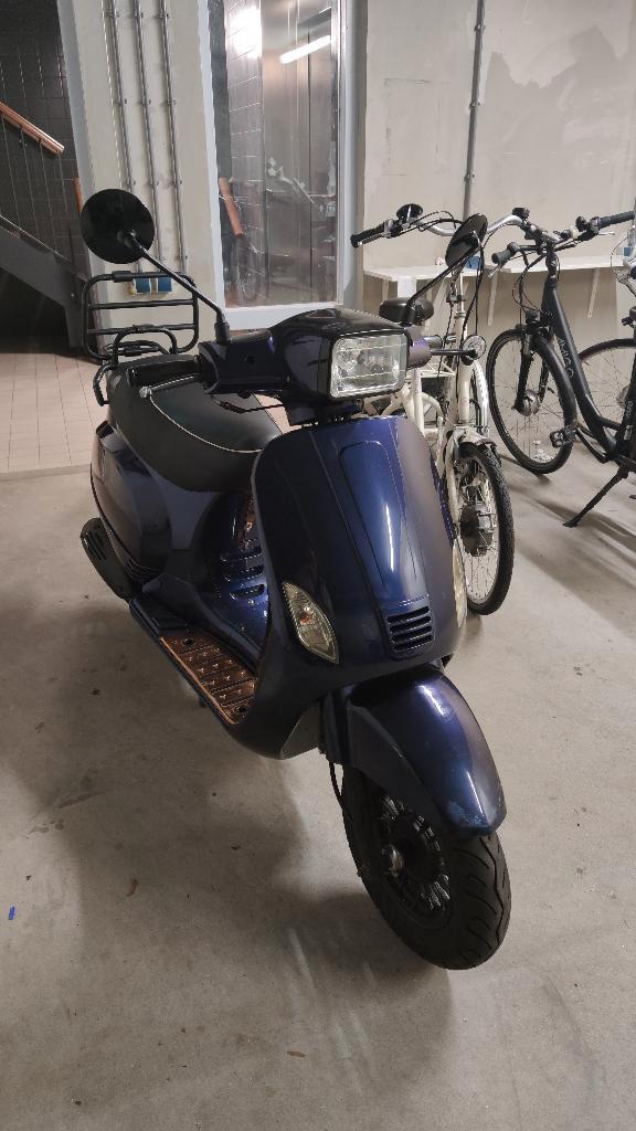 AGM VX50 2014, Fietsen en Brommers, Snorfietsen en Snorscooters, Gebruikt, Overige merken, Benzine, Ophalen