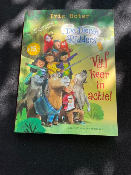 Iris Boter - De DierenRidders - Vijf keer in actie!, Boeken, Kinderboeken | Jeugd | onder 10 jaar, Zo goed als nieuw, Ophalen of Verzenden