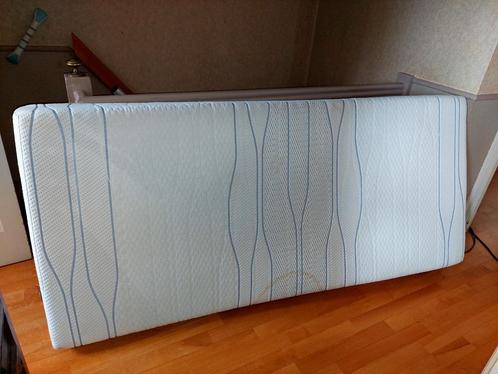Matras M-Line / 90 cm. x 200 cm. / 8 jaar oud / Slowmotion 7, Huis en Inrichting, Slaapkamer | Matrassen en Bedbodems, Gebruikt