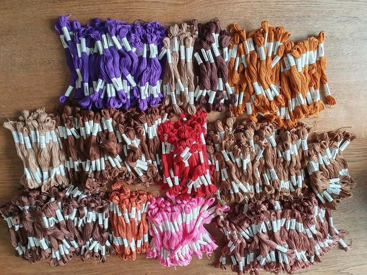 SARI Borduurgaren - Splijtgaren, Hobby en Vrije tijd, Borduren en Borduurmachines, Gebruikt, Borduurgaren of Zijde, Handborduren
