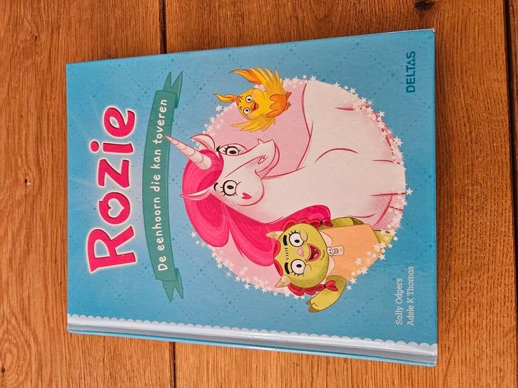 Sally Odgers - Rozie De eenhoorn die kan toveren, Boeken, Kinderboeken | Jeugd | onder 10 jaar, Zo goed als nieuw, Fictie algemeen