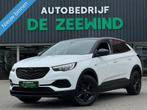 Opel Grandland X 1.2 Turbo Business Executive, Voorwielaandrijving, Gebruikt, 1199 cc, Wit