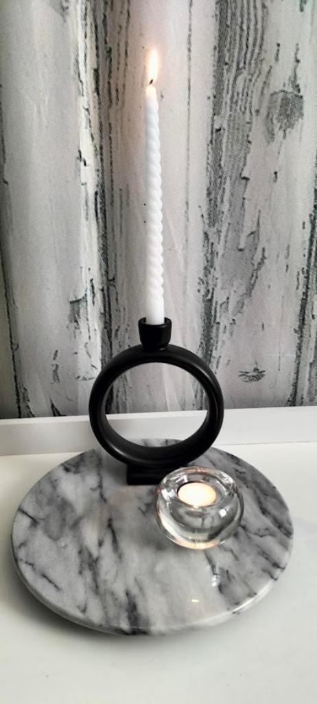 Zwarte kaarsen kandelaar., Huis en Inrichting, Woonaccessoires | Kandelaars en Kaarsen, Nieuw, Minder dan 25 cm, Zwart, Ophalen of Verzenden