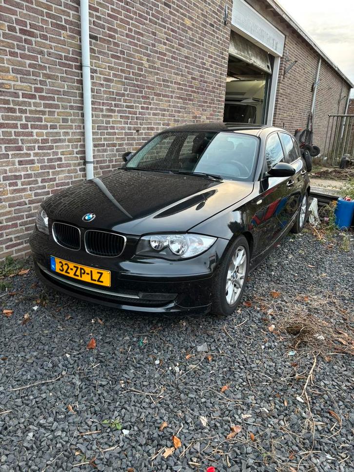 Bmw 118i Businessline 2008 161 dkm Motorschade!, Auto diversen, Schadeauto's, BMW, Handgeschakeld, Benzine, Hatchback, Zwart, Ophalen