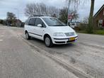 Volkswagen Sharan 2.0 TDI VAN 103KW 2008  APK  T/M 2026, Stof, Zwart, 4 cilinders, Volkswagen