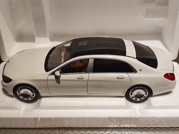 Autoart 1/18 Mercedes Maybach S-Klasse, Hobby en Vrije tijd, Modelauto's | 1:18, Nieuw, Auto, Autoart, Ophalen of Verzenden