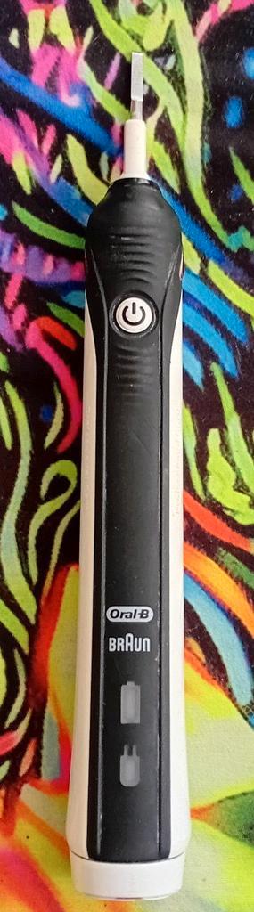 Braun OralB Professional Care perfect NIEUW geen lader beschikbaar voor biedingen