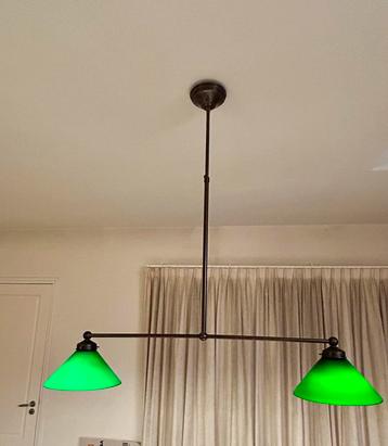 Hanglamp messing voor boven tafel met groene glazen kapjes beschikbaar voor biedingen