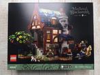 LEGO® Ideas 21325 - Medieval Blacksmith *Nieuw*, Kinderen en Baby's, Speelgoed | Duplo en Lego, Ophalen of Verzenden, Nieuw, Complete set