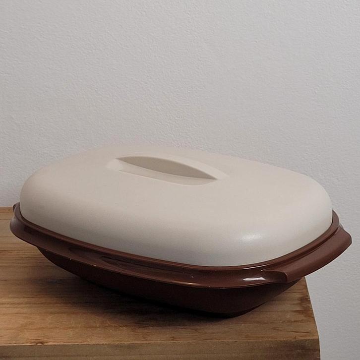 Tupperware bruine groentenstomer rijstkoker serveerschaal, Huis en Inrichting, Keuken | Tupperware, Zo goed als nieuw, Schaal