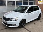 Skoda Fabia 1.2 TSI 90PK Red en Grey Edition,69000KM,PDC,WIT, Stof, Gebruikt, Zwart, 4 cilinders
