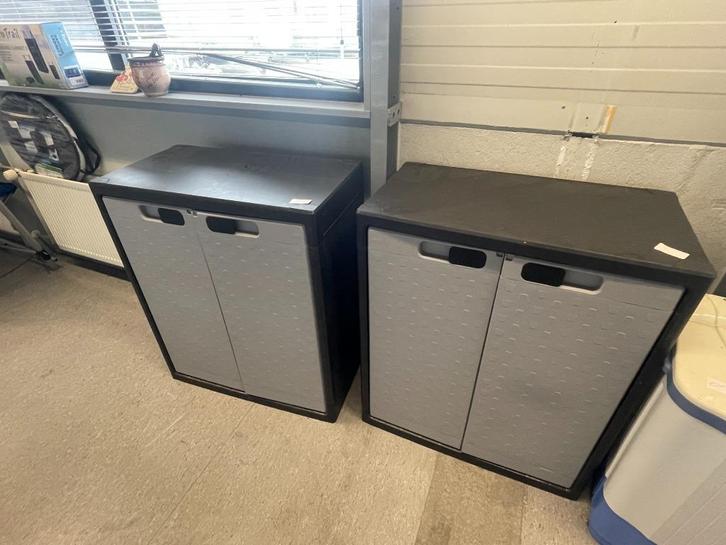 Kunststof campingkast met planken, Caravans en Kamperen, Kampeermeubelen, Campingkast, Ophalen